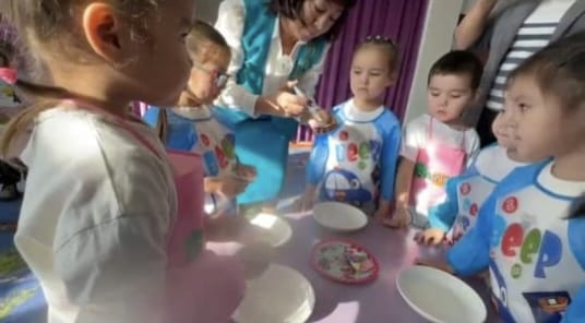 Мектепке дейінгі білім беру сапасын арттыру, педагогтің кәсіби құзіреттілігін дамытудың тиімді әдістерімен құралдары мақсатында "Танымдық құзіреттілік орта"тақырыбында аудандық семинар."Табиғатты аялайық"